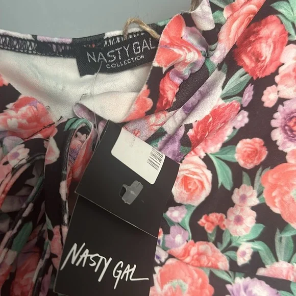 NWT nasty gal puff sleeve dress - Picture 6 of 9